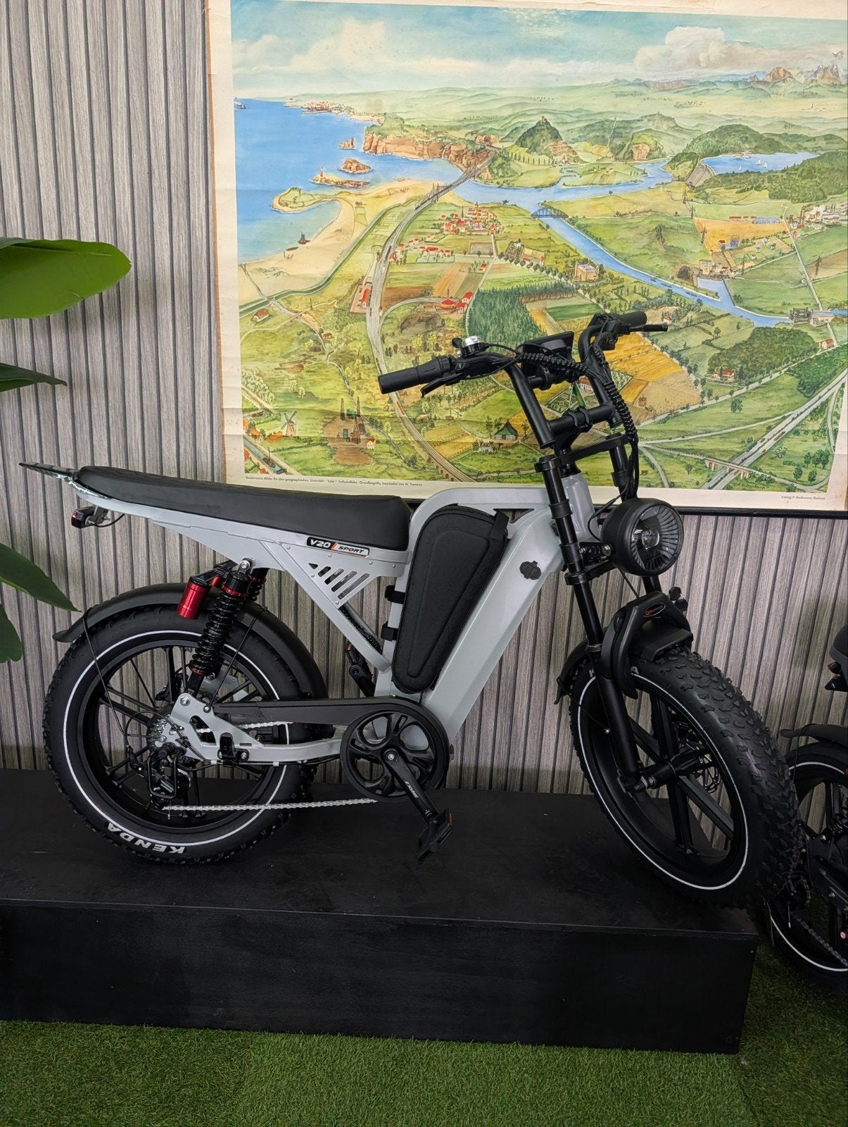 V8 / V20 / Fatbikes / Factuur / Garantie / Rijklaar Mini, 24 inch of meer, Ophalen of Verzenden, Voetsteunen, Nieuw