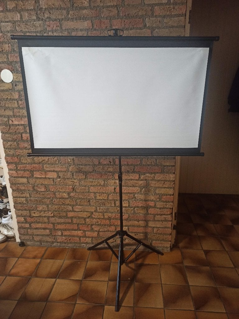 Projector Screen on Tripod Stand / Beamerscherm op Statief, Audio, Tv en Foto, Overige merken, Ophalen of Verzenden, Zo goed als nieuw