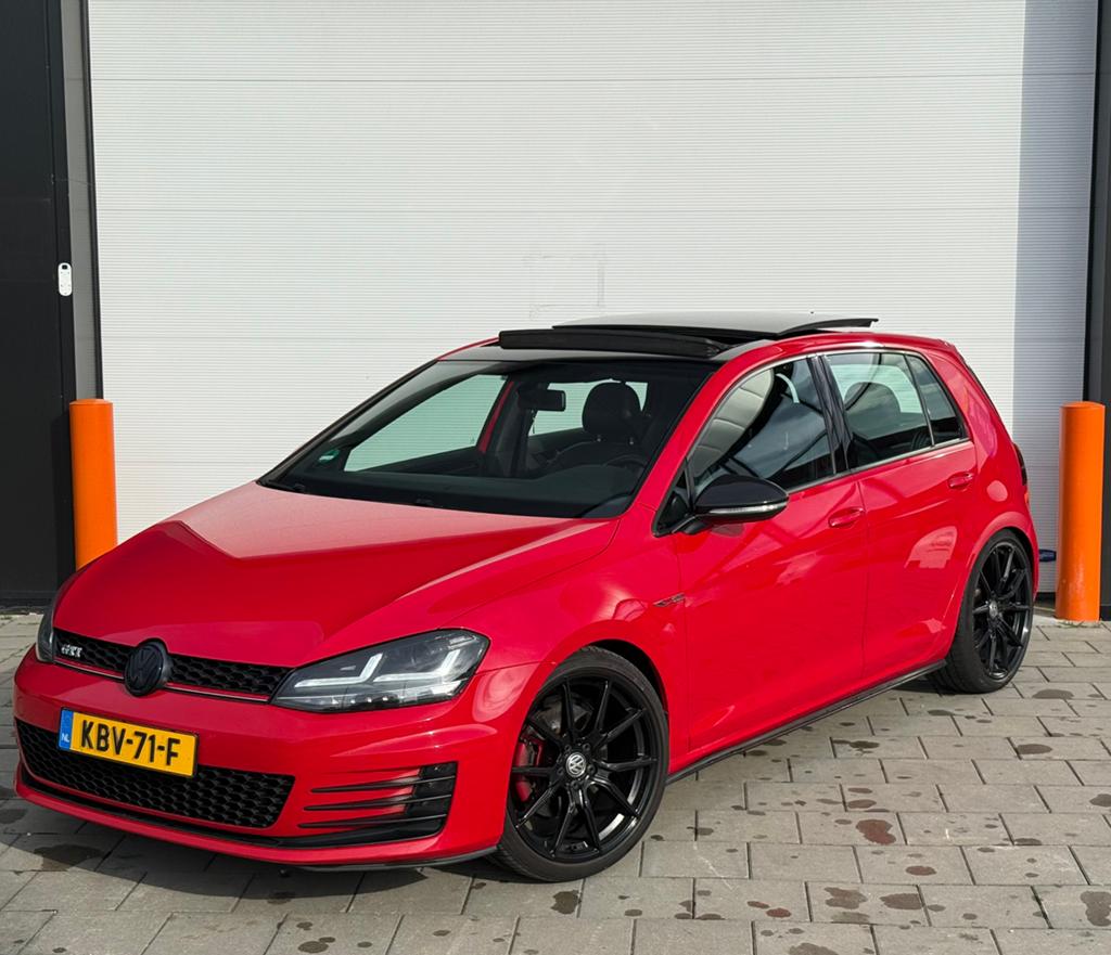 Volkswagen Golf 7 GTI DSG | FULL OPTION | PANO LEER AUDIO ✅✅, Auto's, Volkswagen, Zwart, 4 cilinders, Lichtsensor, Leder