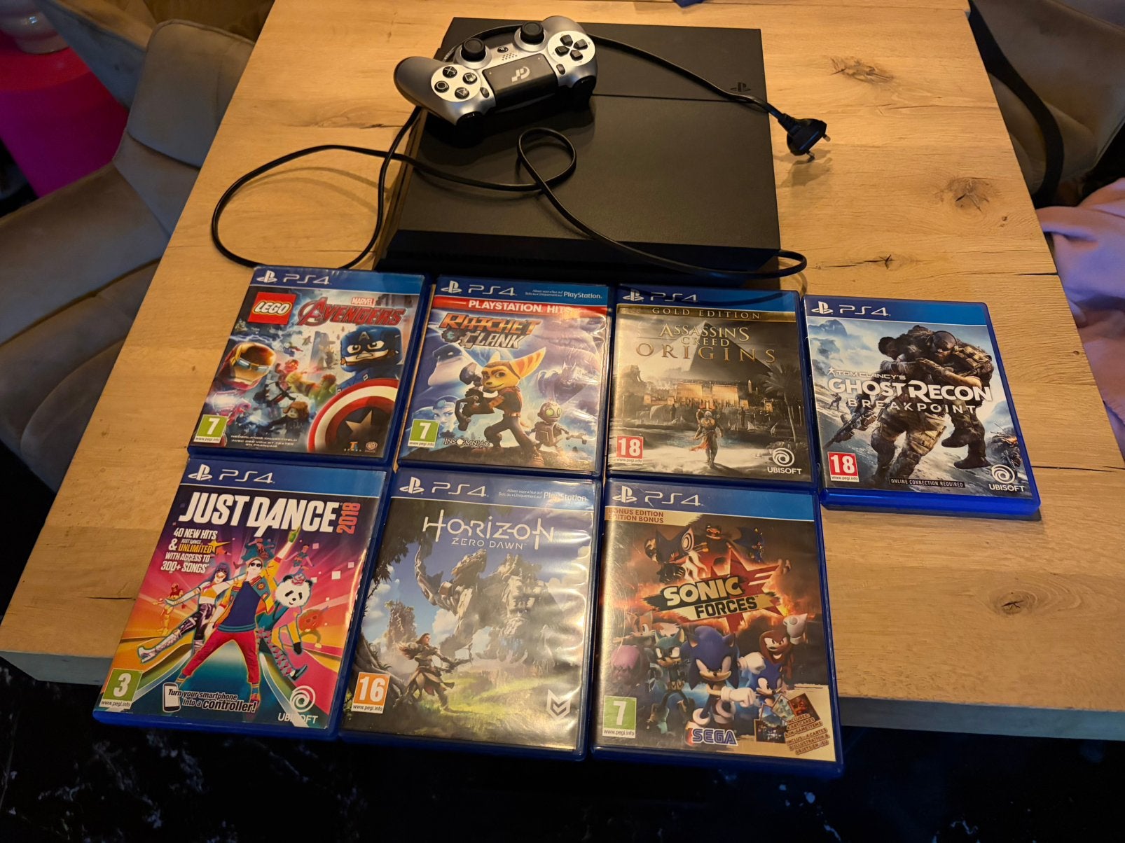 Playstation 4, Spelcomputers en Games, Ophalen, Met 2 controllers, Original, Gebruikt
