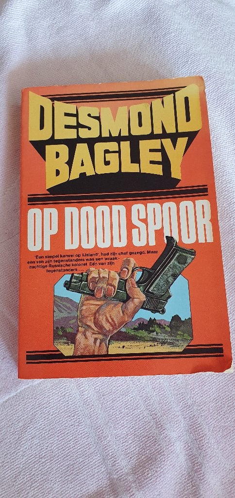 Desmond Bagley - Op Dood Spoor, Boeken, Ophalen of Verzenden, Gelezen