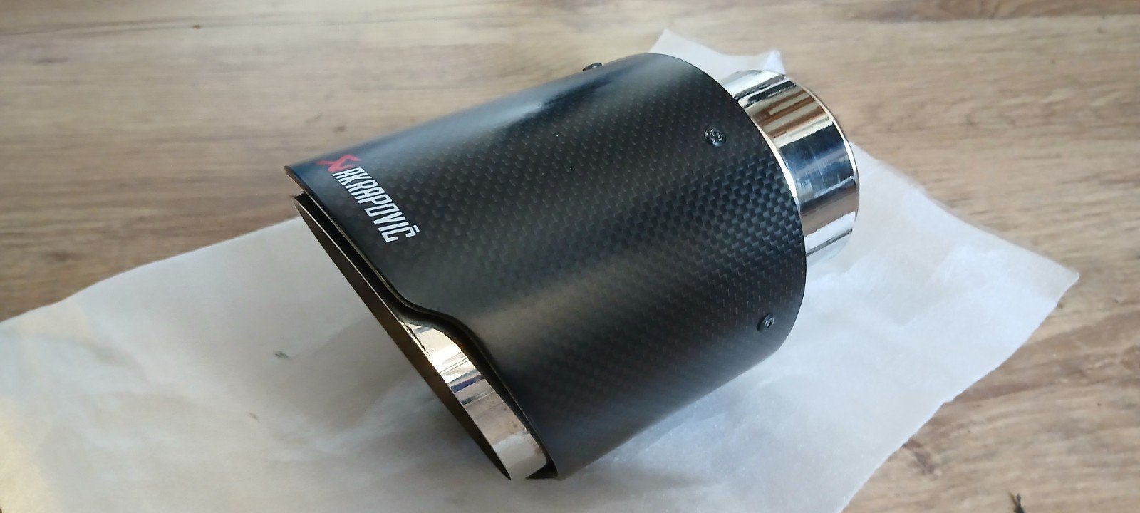 ​ Originele Akrapovič Carbon Uitlaatsierstuk - 63mm / 89mm, Ophalen of Verzenden, Nieuw