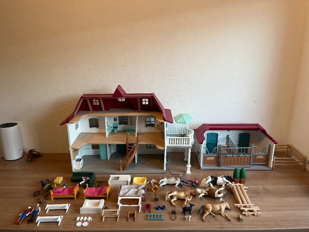 Schleich horse club huis met paardenstal, Ophalen of Verzenden, Gebruikt
