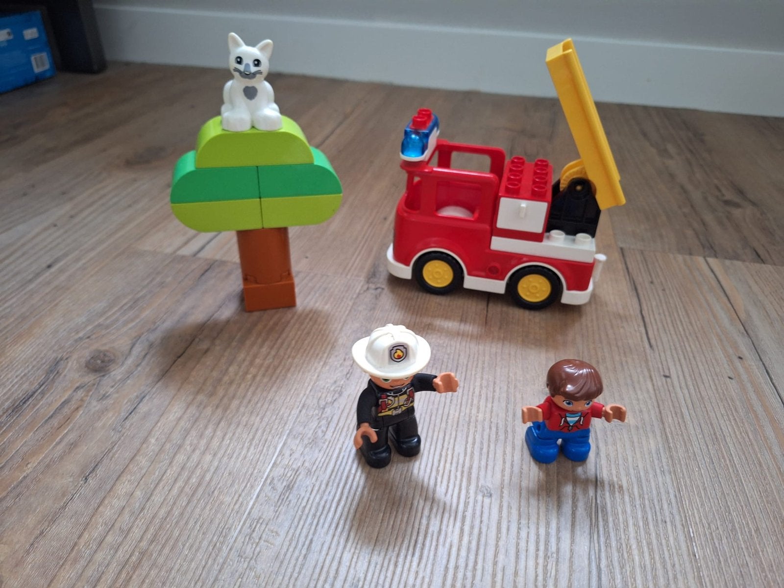 LEGO Duplo Brandweerwagen met sirene, Ophalen, Gebruikt, Compleet, Duplo