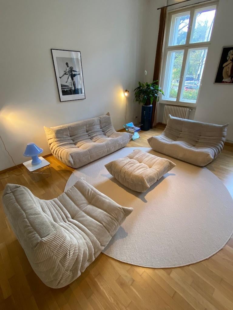 Ligne Roset - Togo - Bankstel Set - Corduroy/Ribcord Beige, 150 tot 200 cm, Zo goed als nieuw, Rechte bank, Stof