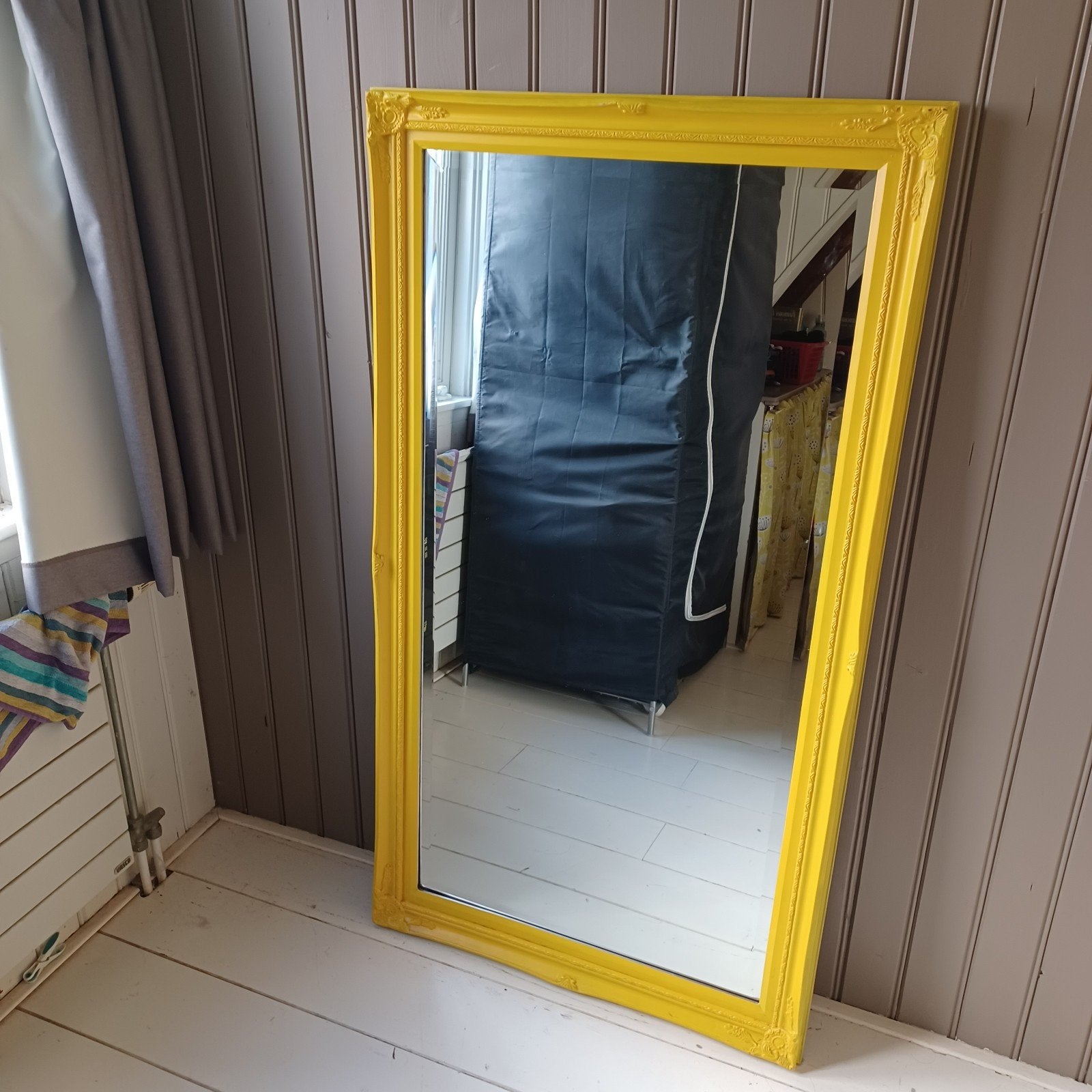 Grote zware spiegel met bewerkte lijst, Ophalen, Gebruikt, 75 tot 100 cm, 150 tot 200 cm