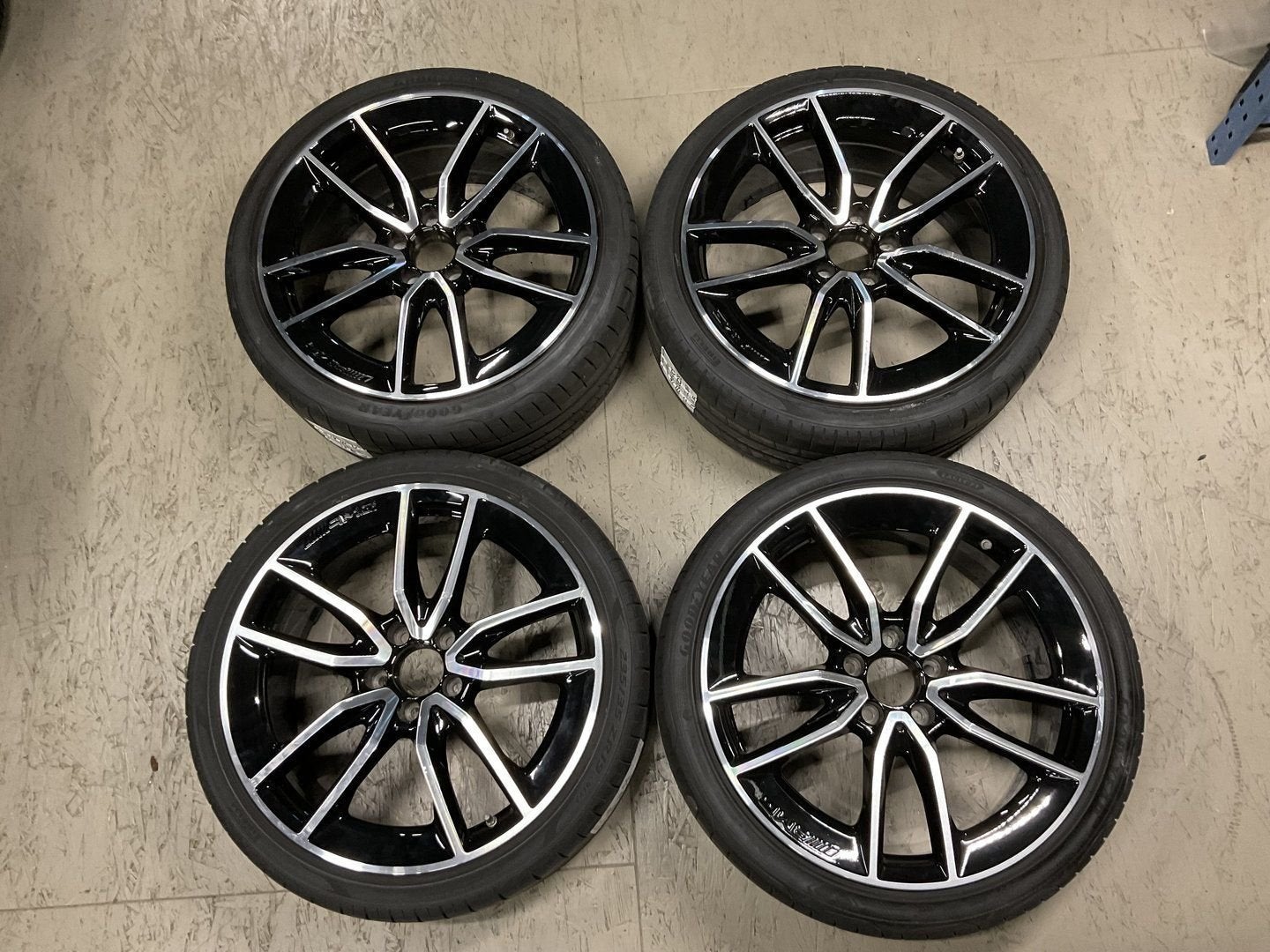 Mercedes-Benz AMG velgen met banden, Auto-onderdelen, Banden en Velgen, Gebruikt, -, -, Banden en Velgen
