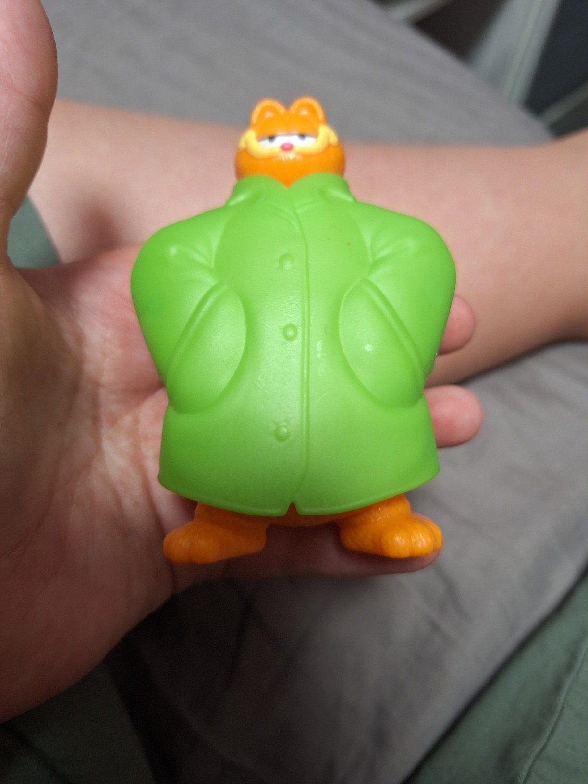 Garfield met jasje, Ophalen of Verzenden, Zo goed als nieuw