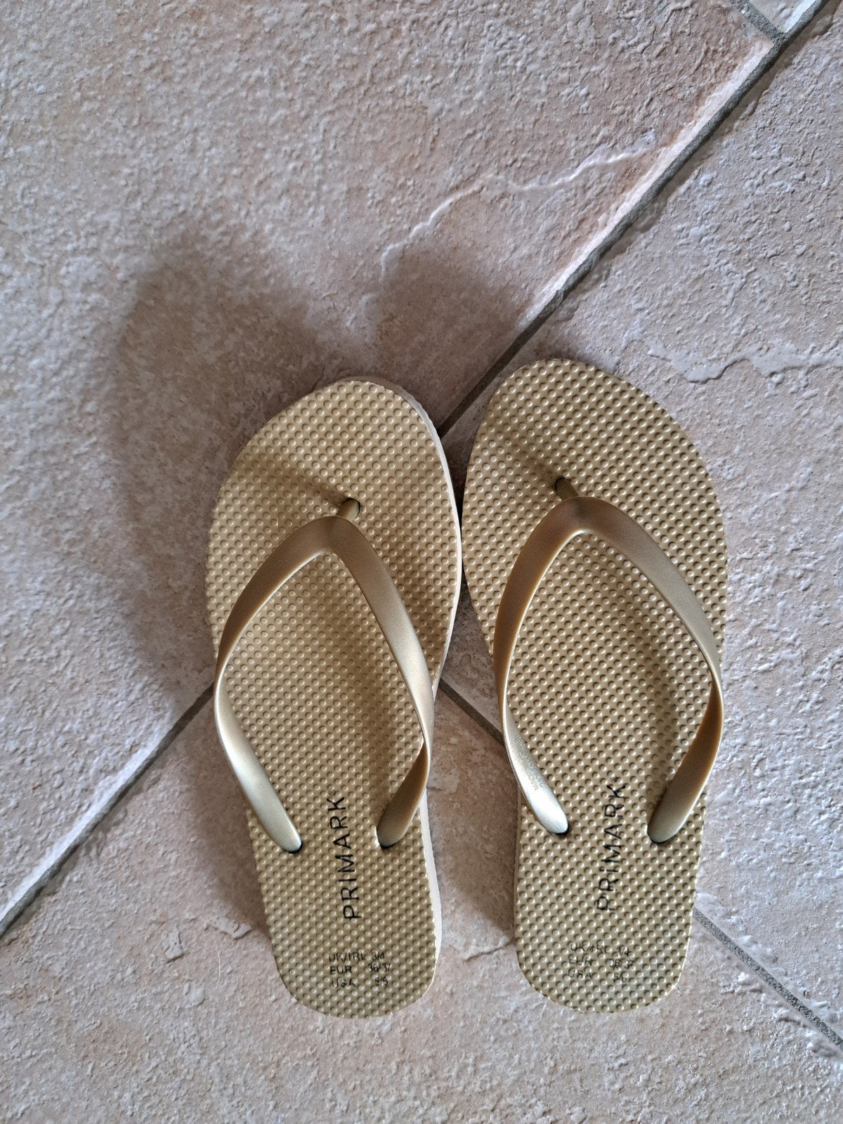 nieuwe slippers maar 36/37, Primark, Nieuw, Ophalen, Slippers