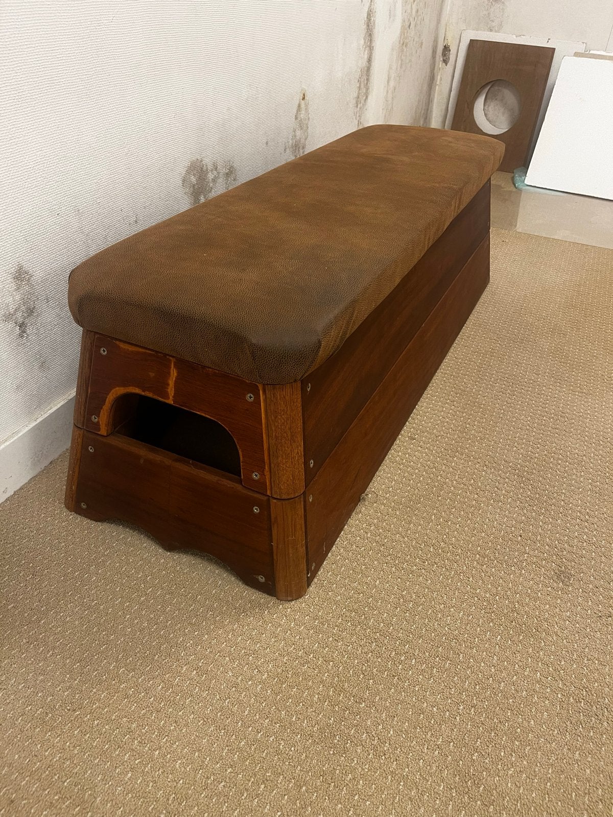 Vintage Turnbank / Gymbank - Bruin Leer en Hout, Huis en Inrichting, Gebruikt, Bruin, Ophalen of Verzenden, Eén
