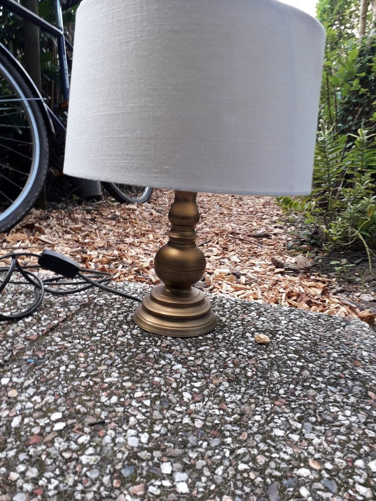 Schemerlamp met messing voet, Kunststof, Gebruikt, Goud, Met kap