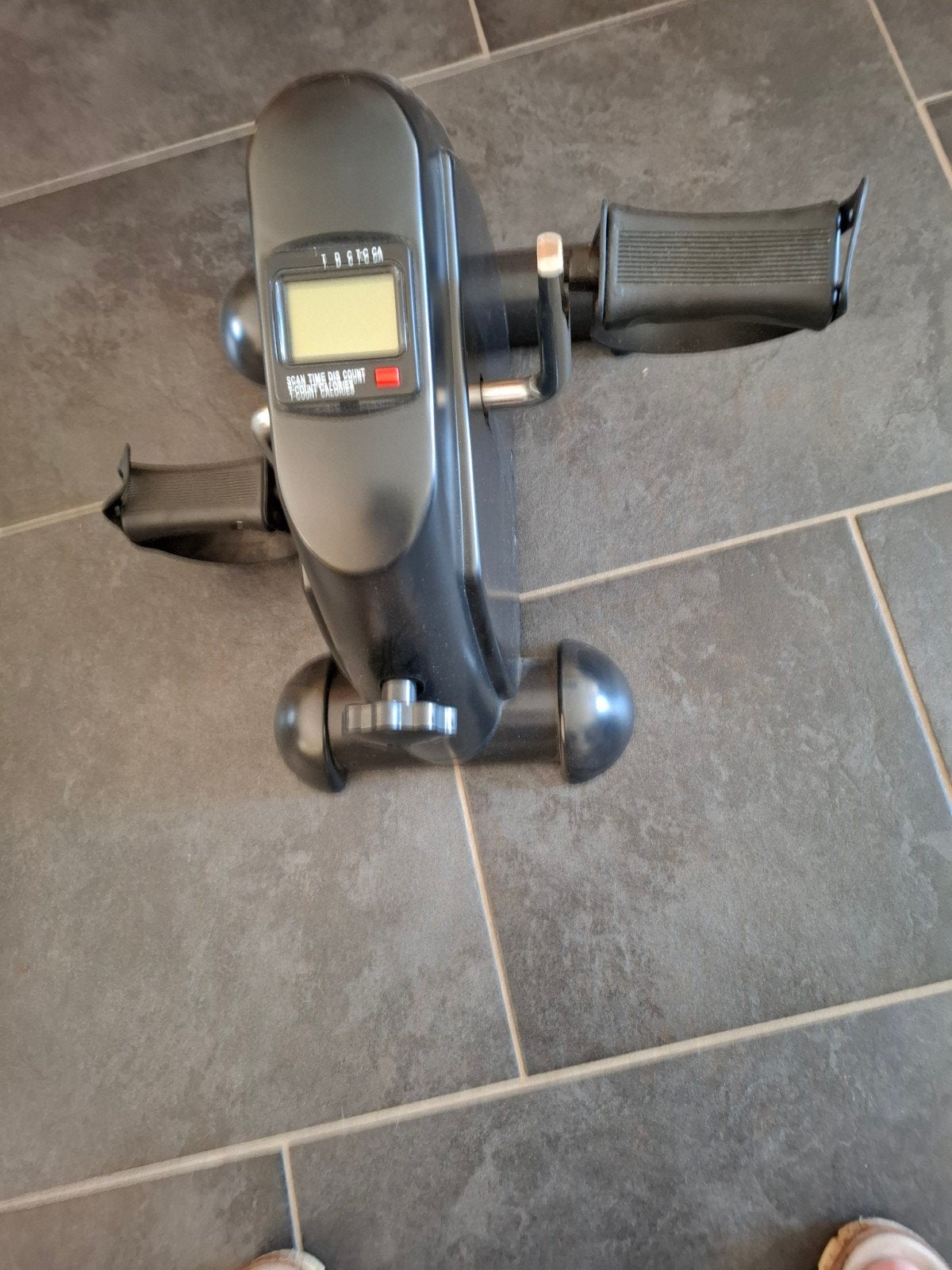 fiets voor op tafel of op de grond, Ophalen