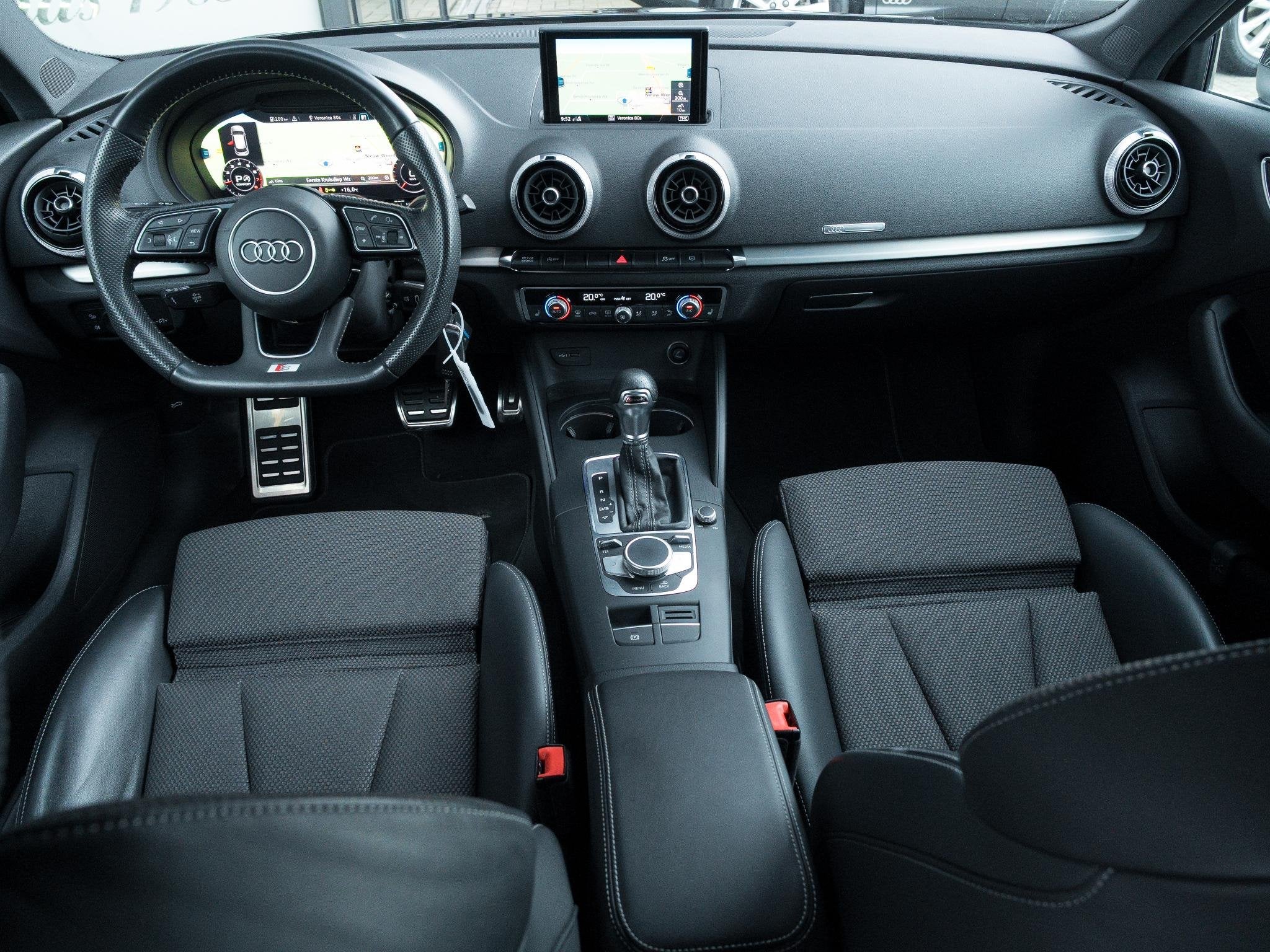 Audi A3 Sportback 40 TFSI Sport S Line Edition | Trekhaak |, Auto's, 12 maanden, Gebruikt, Leder en Stof, Zwart