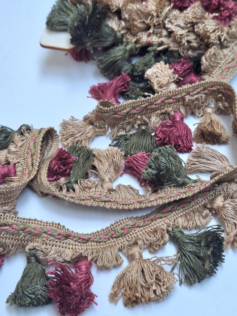 Zeer mooi oud roze, groen beige vintage kwstenband, Ophalen of Verzenden, Nieuw, Lint, Band of Elastiek