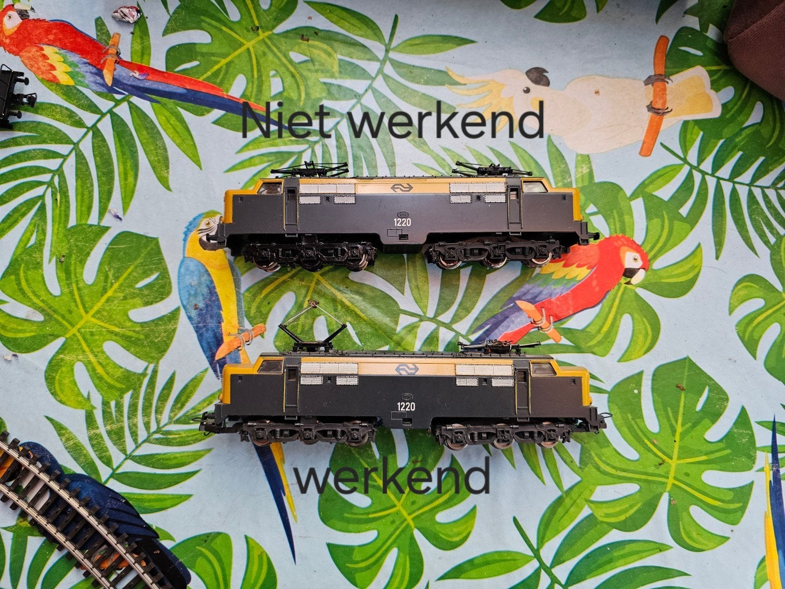 Twee Lima NS 1200 locomotieven - 1 werkend, 1 niet werkend, Hobby en Vrije tijd, Modeltreinen | H0, Gebruikt, Analoog, Ophalen of Verzenden