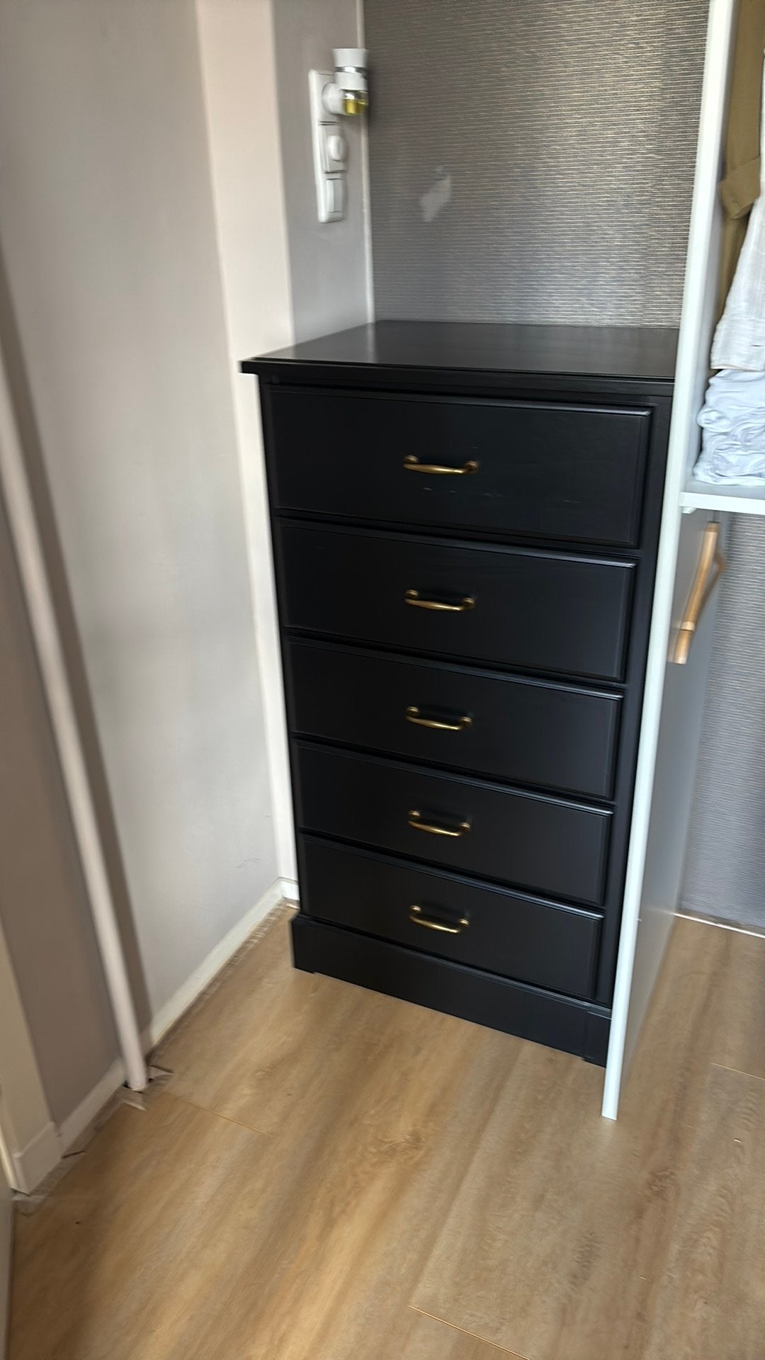 Ikea Undreal dresser / lade kast met goedkleurige handgrepen, Ophalen, 50 tot 100 cm, Zo goed als nieuw, 3 of 4 laden