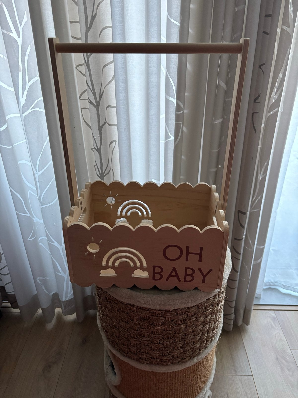 Houten kraammand / opbergmand "Oh Baby" met regenboog, Ophalen of Verzenden, Zo goed als nieuw