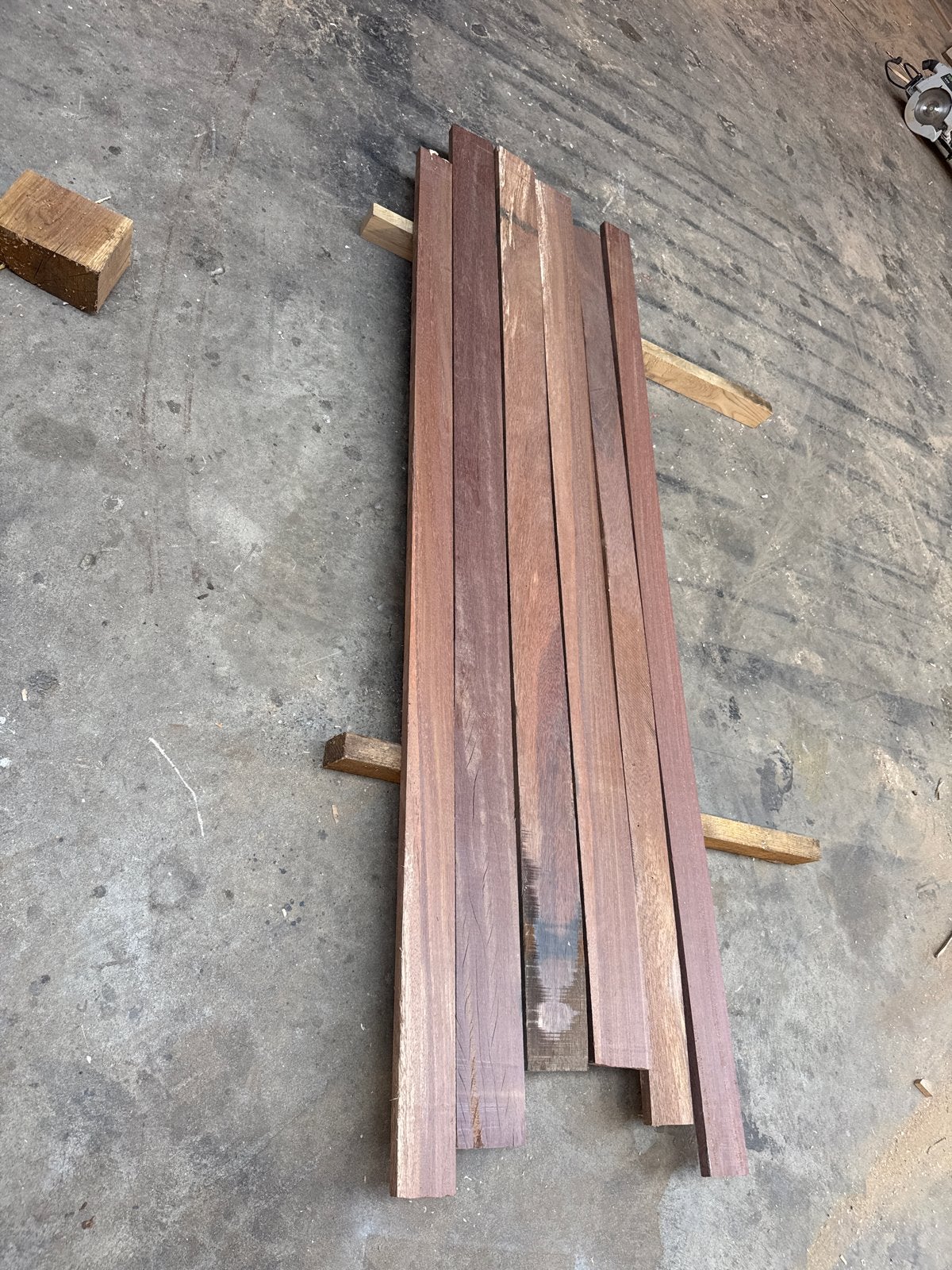 Azobe geschaafde planken 22mm dik, 220cm lang, Ophalen, Gebruikt, Minder dan 25 mm, 200 tot 250 cm