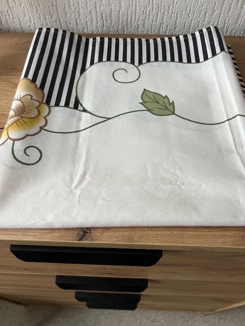 Kleed uit Portugal 120x120 - nieuw wel gewassen, Huis en Inrichting, 100 tot 150 cm, Wit, Vierkant, 200 cm of meer