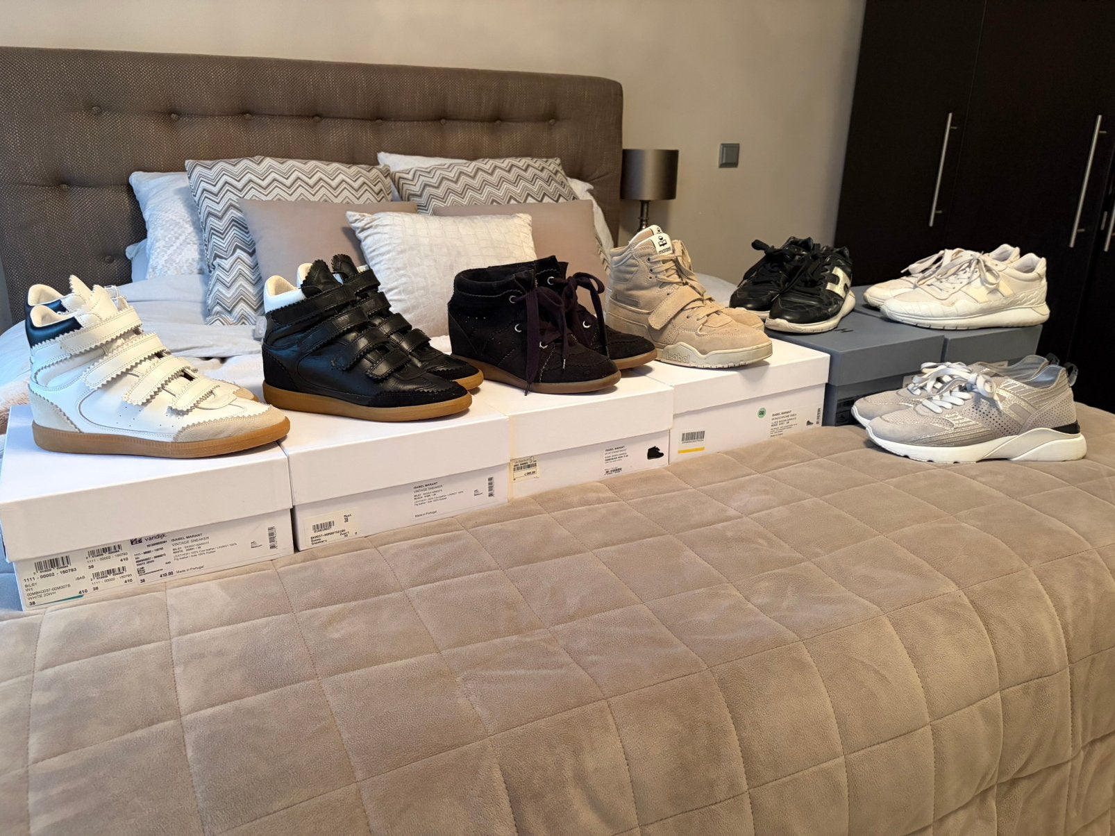 Isabel Marant & Hogan maat 38, Ophalen of Verzenden, Zo goed als nieuw, Zwart, Sneakers of Gympen