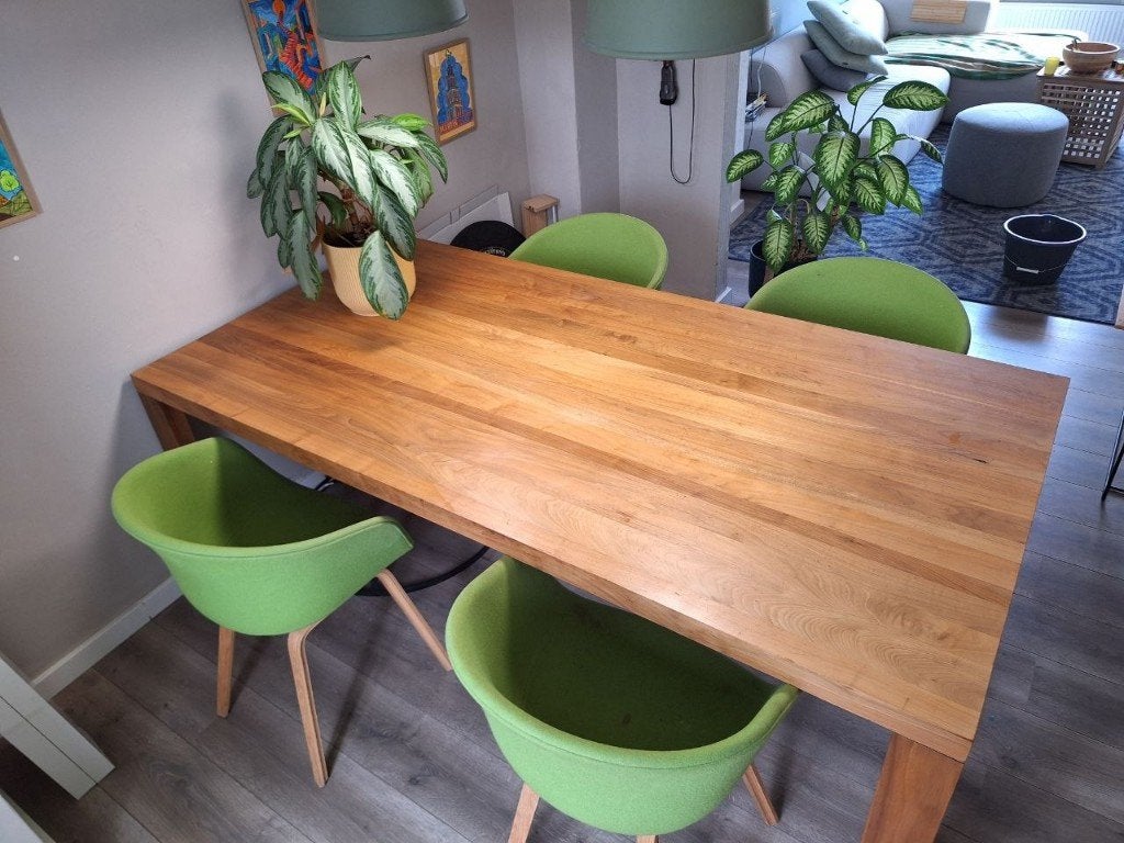 Arco eettafel 210 x 104,5 cm + 4 HAY stoelen, Huis en Inrichting, Tafels | Eettafels, Ophalen, Modern Design / Scandinavisch, Gebruikt