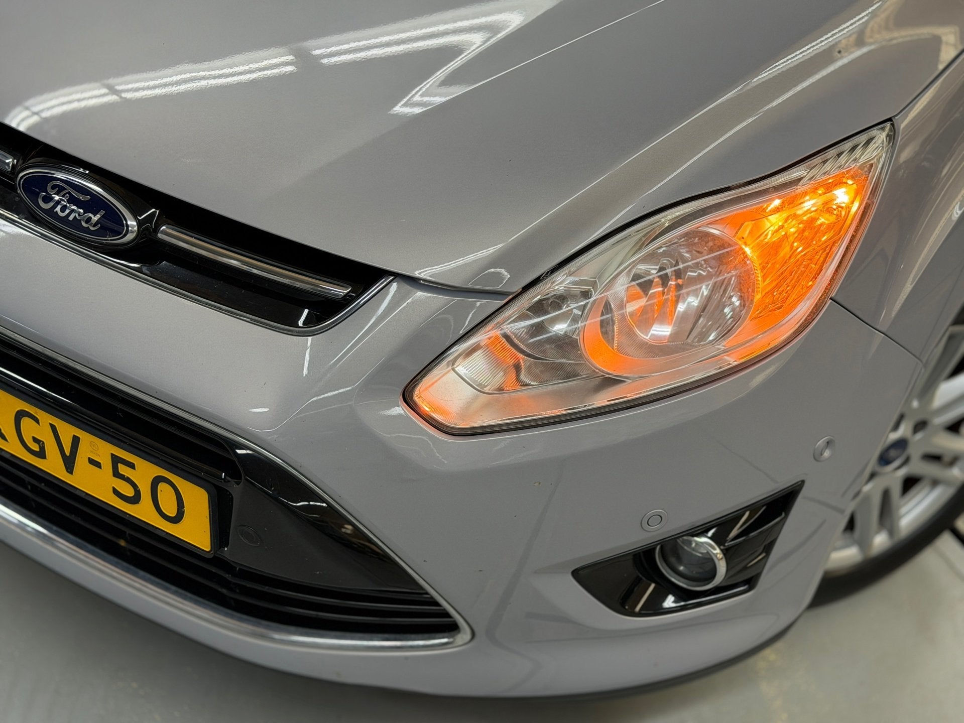 Ford Grand C-Max 1.6 EcoBoost Titanium 7p Nette Auto, Auto's, Voorwielaandrijving, Stof, Gebruikt, Zwart