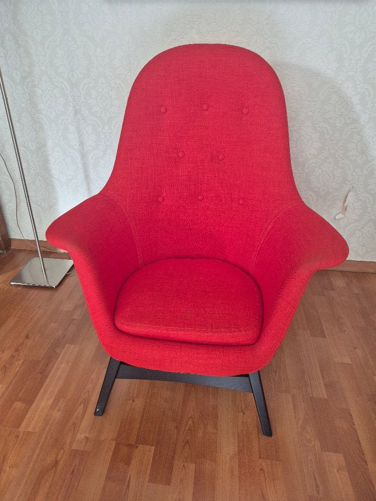 Fauteuil 'Benarp' met voetenbankje, Huis en Inrichting, Ophalen, Hout, 75 tot 100 cm, Zo goed als nieuw