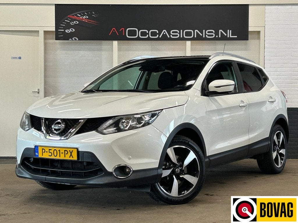 Nissan QASHQAI 1.2 Connect Edition + NAVI + PANODAK !, Auto's, Voorwielaandrijving, Euro 5, Stof, Gebruikt