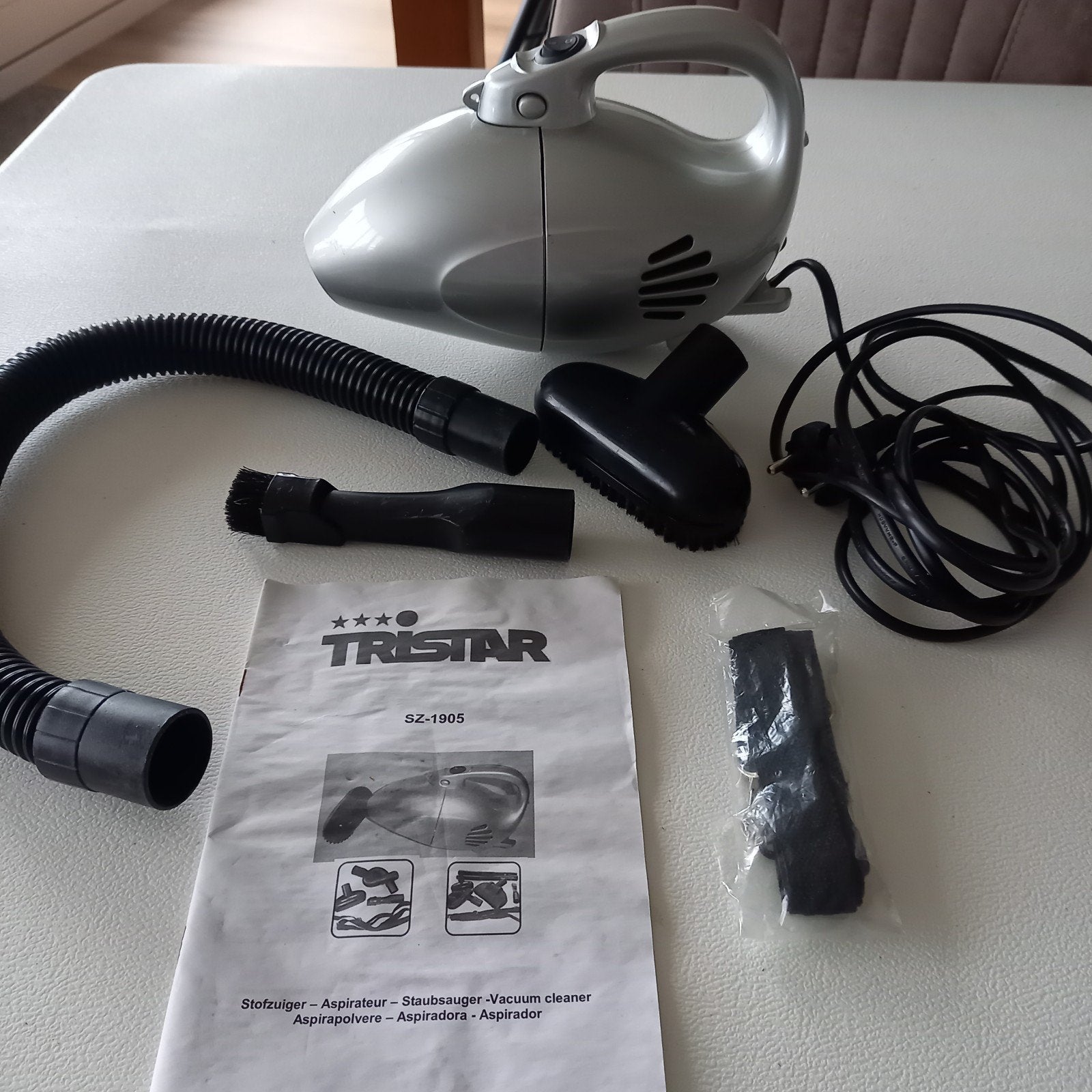 Tristar compact campingstofzuigertje, Ophalen, Gebruikt