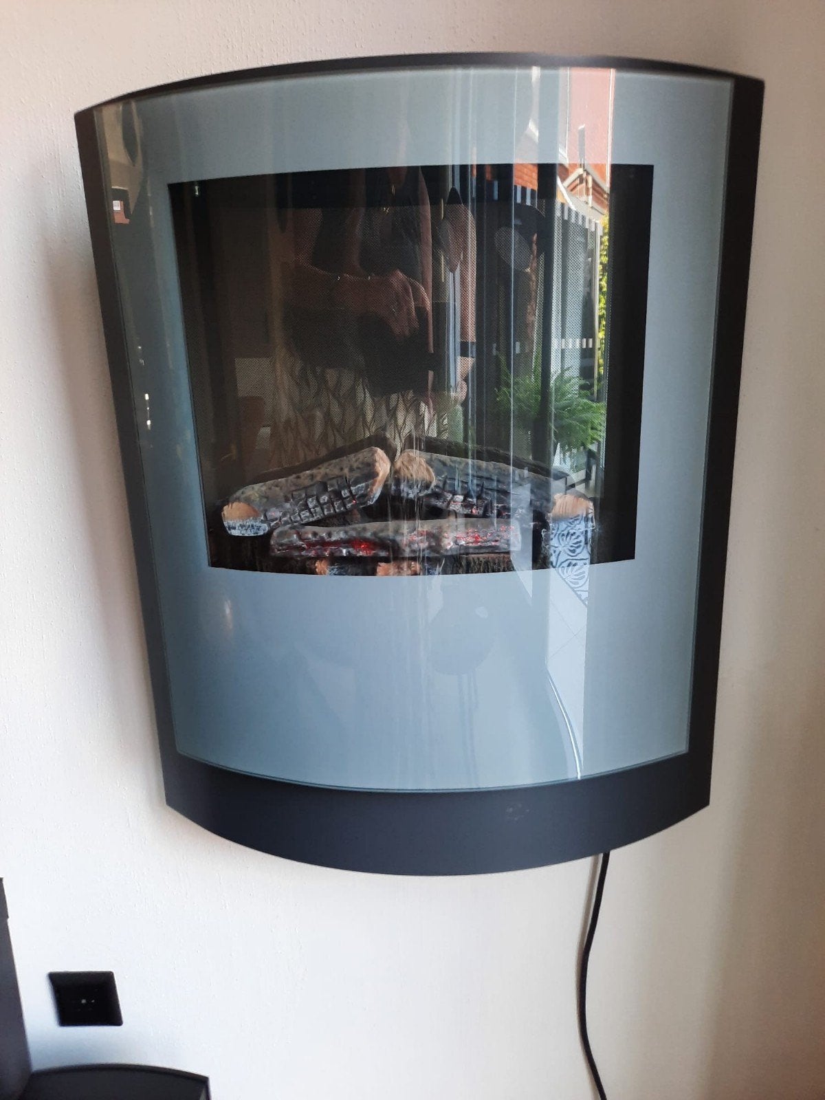 Moderne elektrische openhaard - Wandmodel, Ophalen, Zo goed als nieuw, Hangende haard, Elektrische haard
