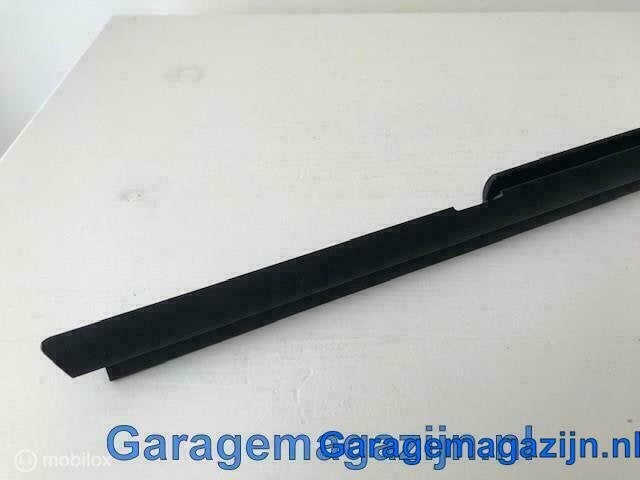 Venster afdichting links Polo Mk3 6N4839471B B41, Volkswagen, Nieuw, Ophalen of Verzenden, Volkswagen