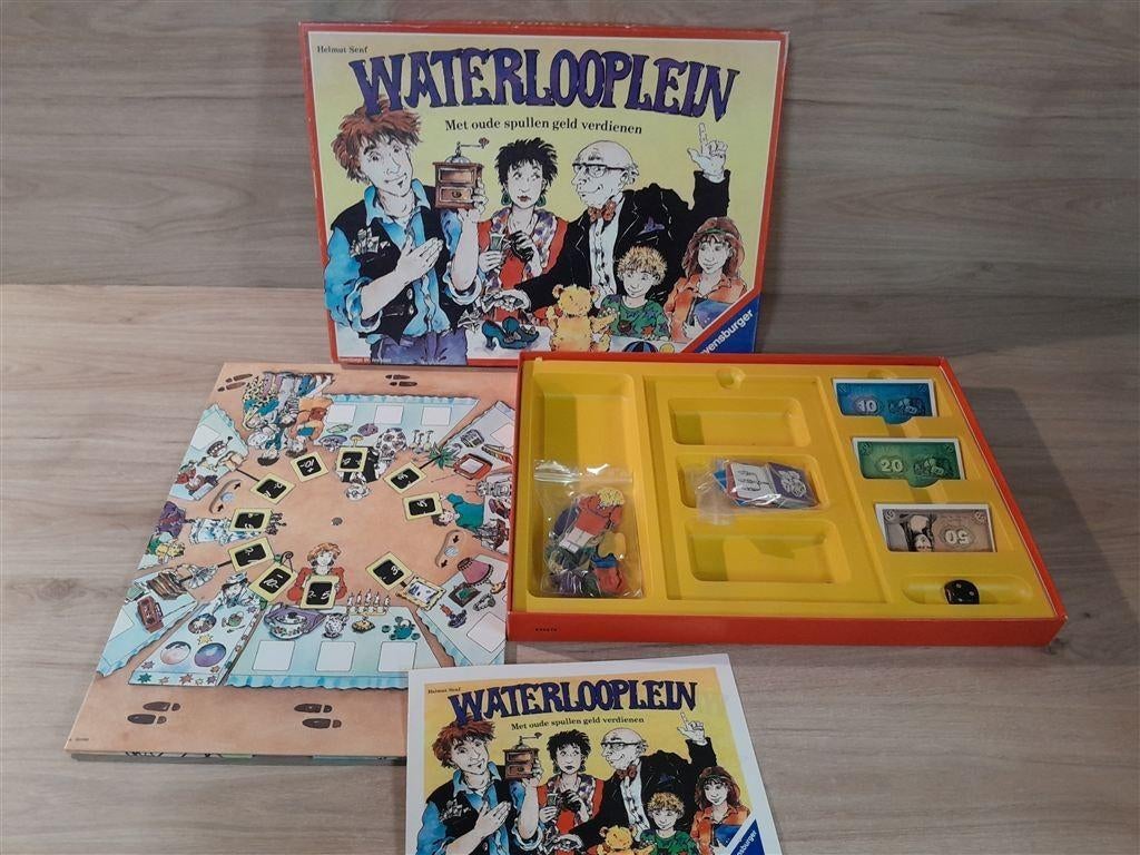 Waterlooplein - met oude spullen geld verdienen - s5836
