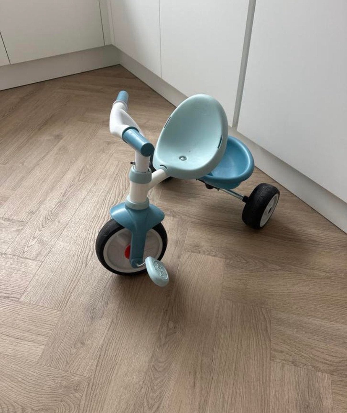 Smoby Loopfiets/driewieler voor peuters, Kinderen en Baby's, Speelgoed | Buiten | Voertuigen en Loopfietsen, Ophalen of Verzenden