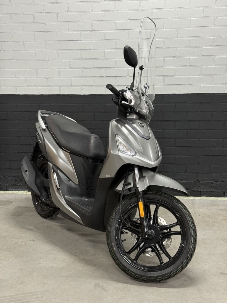 SYM Snorscooter Symphony / 504 KM! 5 maanden jong! Nieuwstaa, Automaat, Metallic lak, Gebruikt, Overige carrosserieën