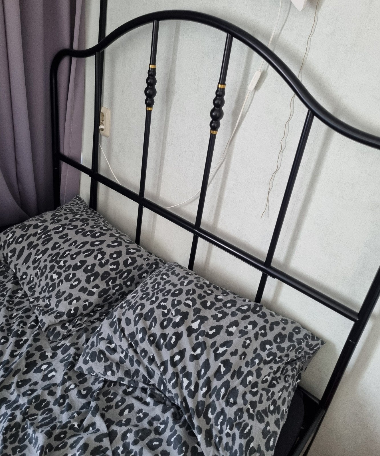 Zwart metalen bed 140/200, Antiek en Kunst, Antiek | Meubels | Bedden, Ophalen