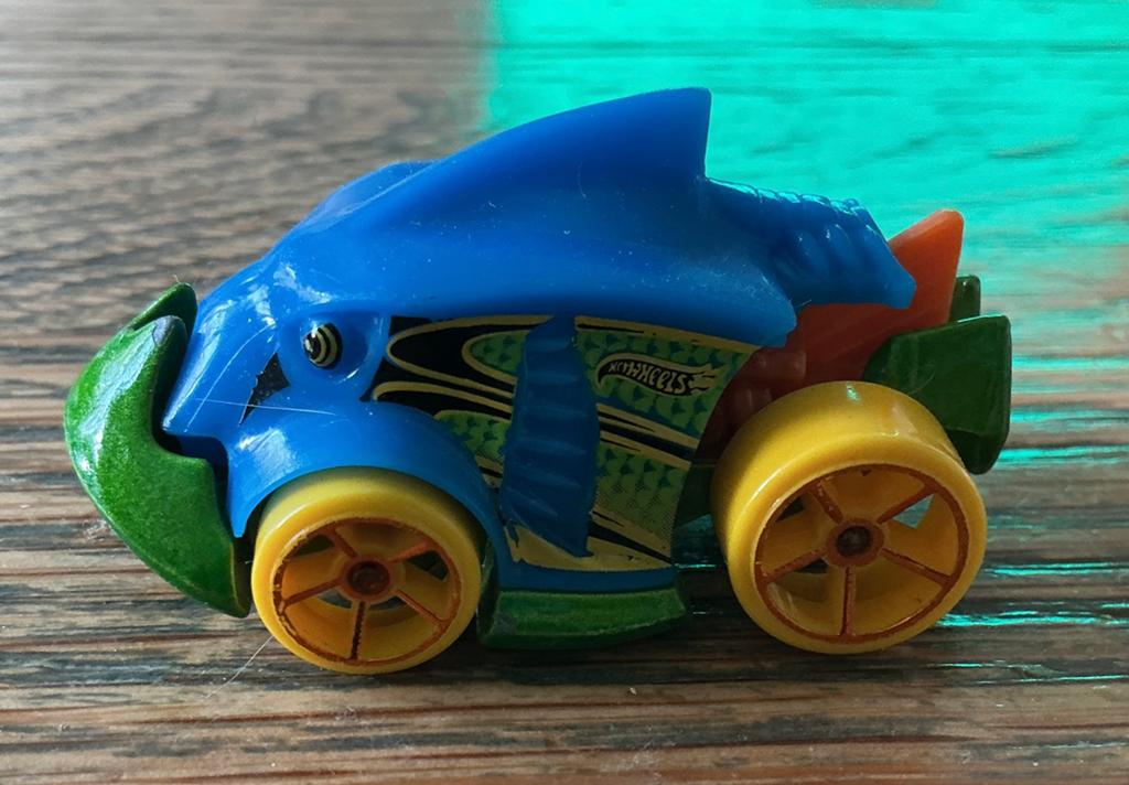 Hotwheels auto Piranha  ( vlees etende vis), Ophalen, Zo goed als nieuw, Auto