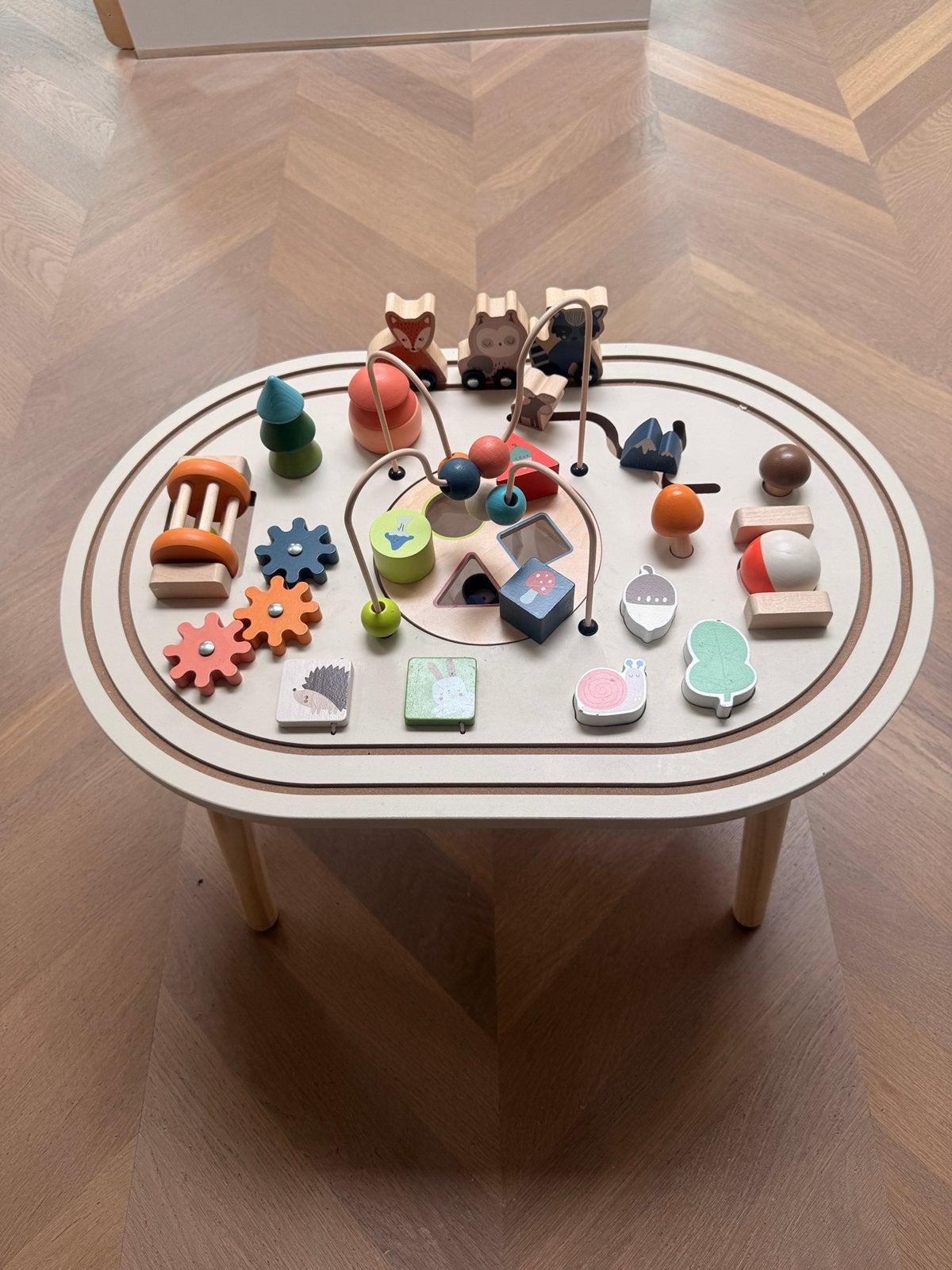 Petit Amelie Speeltafel, Ophalen, Zo goed als nieuw
