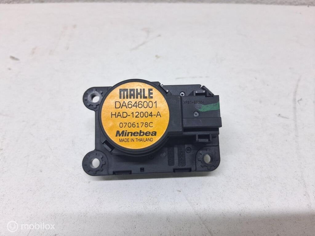 Kachelklepmotor Opel Astra K ('15-'22) DA646001, Gebruikt, Opel, Ophalen of Verzenden
