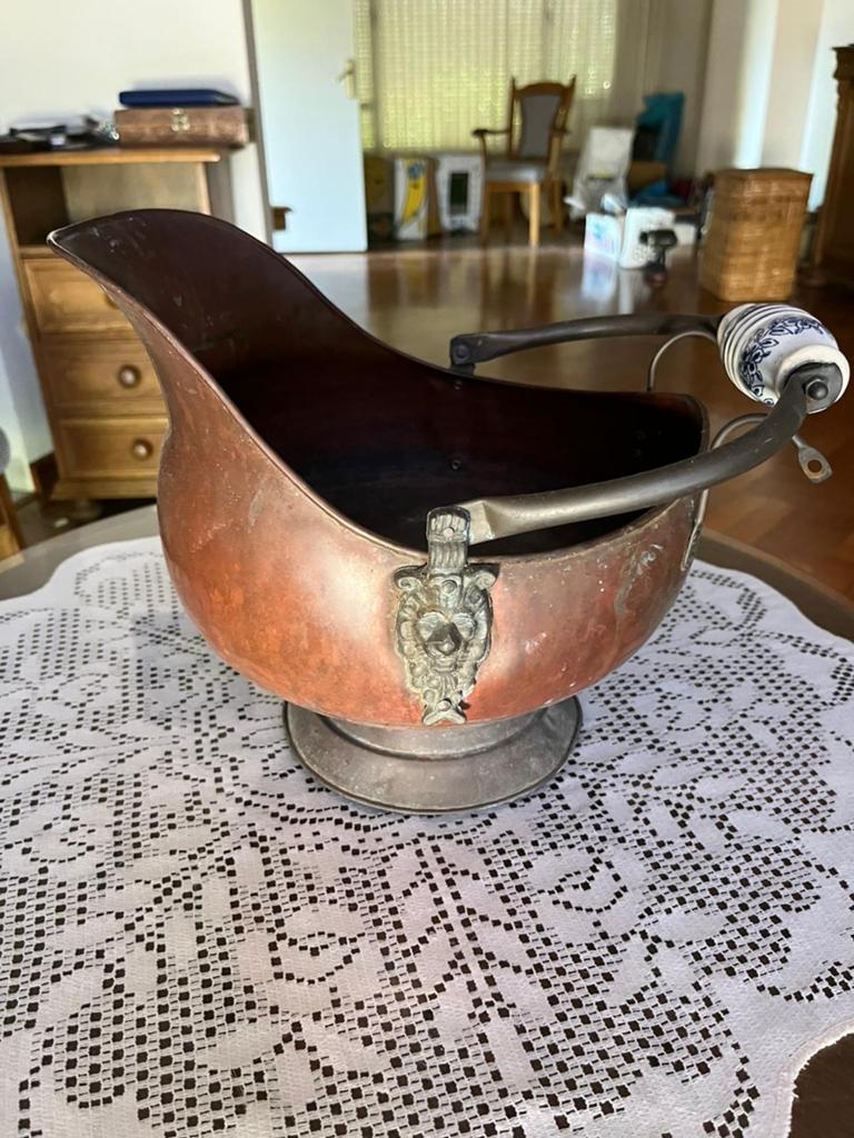 Antieke koperen kolenemmer met porseleinen handvat, Antiek en Kunst, Antiek | Koper en Brons, Ophalen, Koper