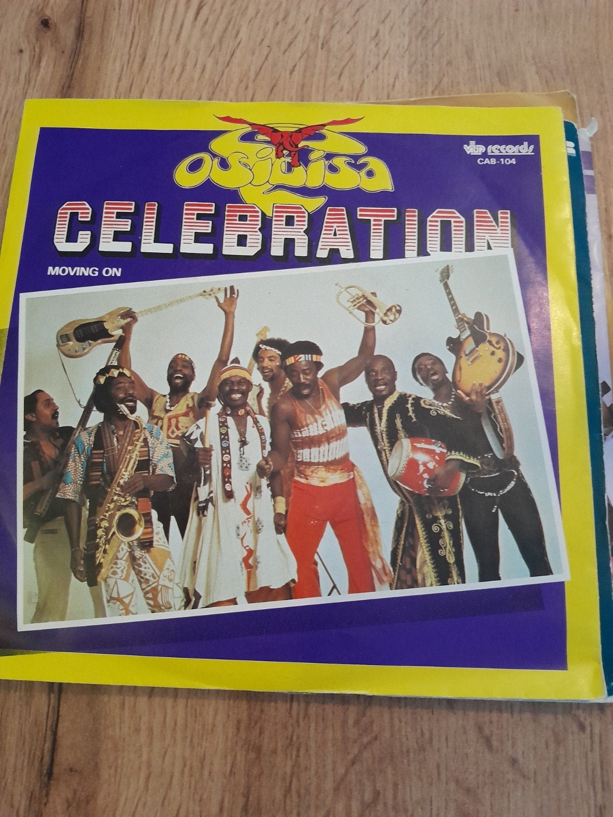 osibisa 7 inch celebration, Ophalen of Verzenden, Zo goed als nieuw, Pop