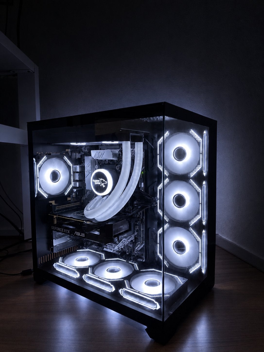 KRACHTIGE GAMING PC | RTX 5060 | R7 5700X | 32GB RAM |, Computers en Software, Ophalen of Verzenden, Zo goed als nieuw, Gaming