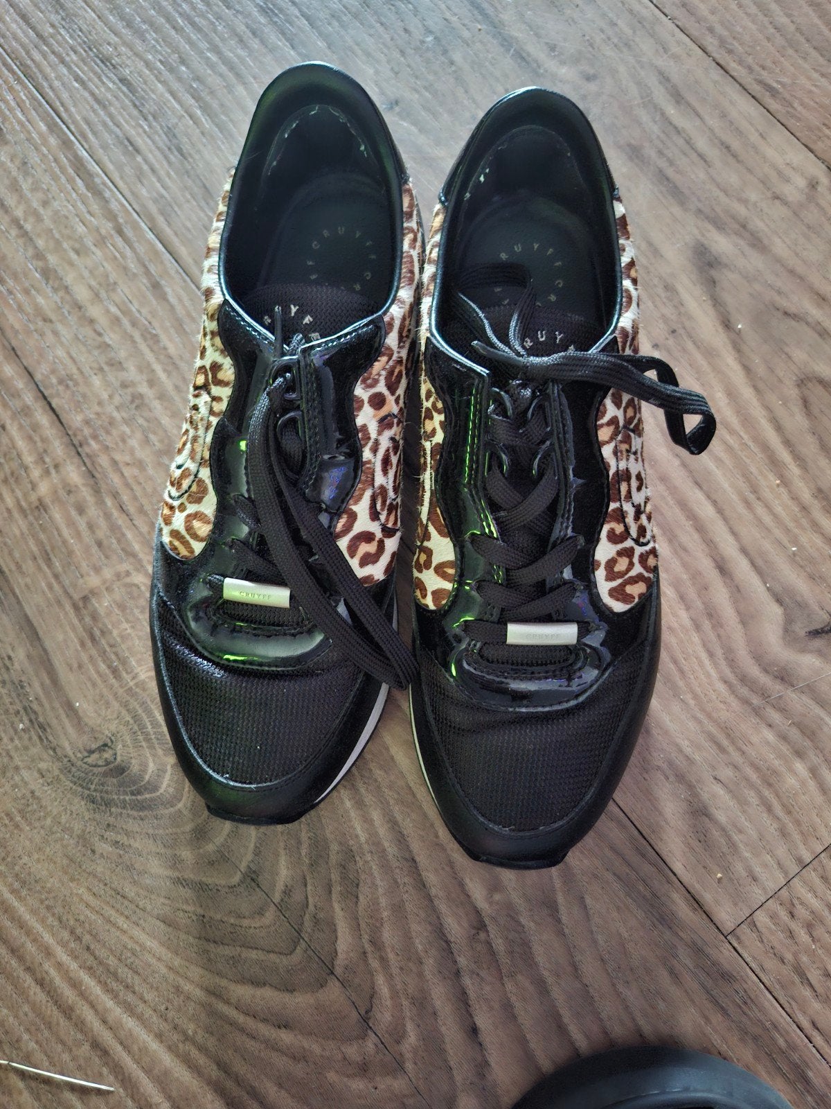 Stijlvolle sneakers met luipaardprint echte jordens, Ophalen, Zwart, Sneakers of Gympen, Onbekend