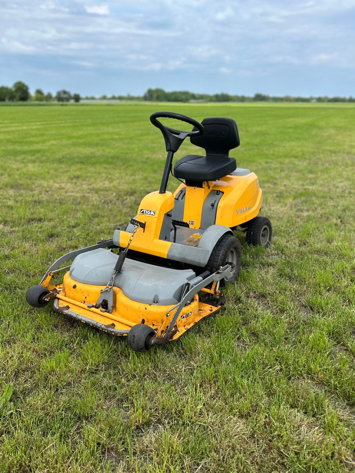 Stiga Villa 105 Zitmaaier – Compact en Wendbaar, Tuin en Terras, Zitmaaiers, Ophalen, Gebruikt, Stiga, Versnellingen