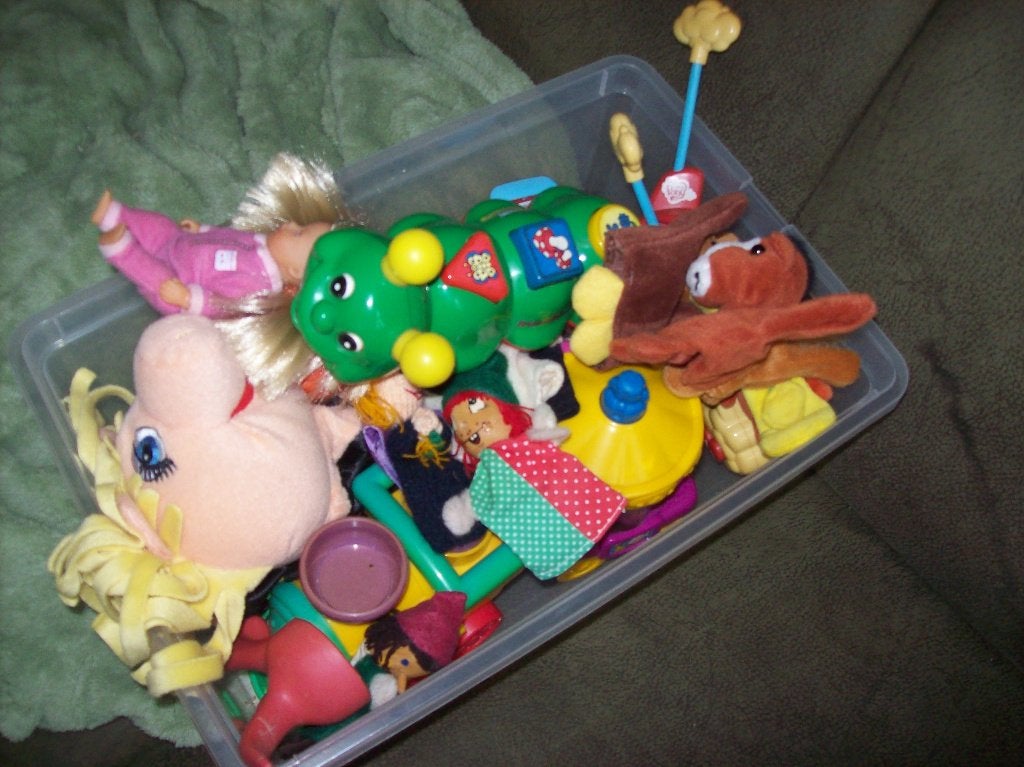 bak vol , fisher price ,handpopjes , V-tech met muziek enz, Ophalen, Zo goed als nieuw, Jongen of Meisje