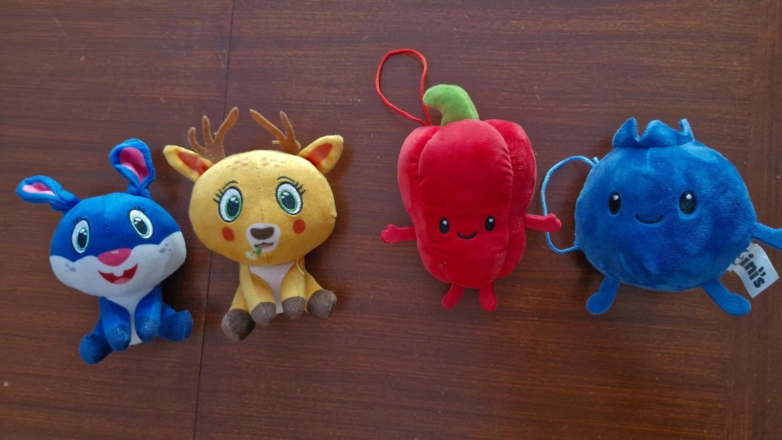 Mini's knuffels: bosdieren & groente/fruit, Blauw, Met label, Klein (minder dan 20 cm), Ophalen