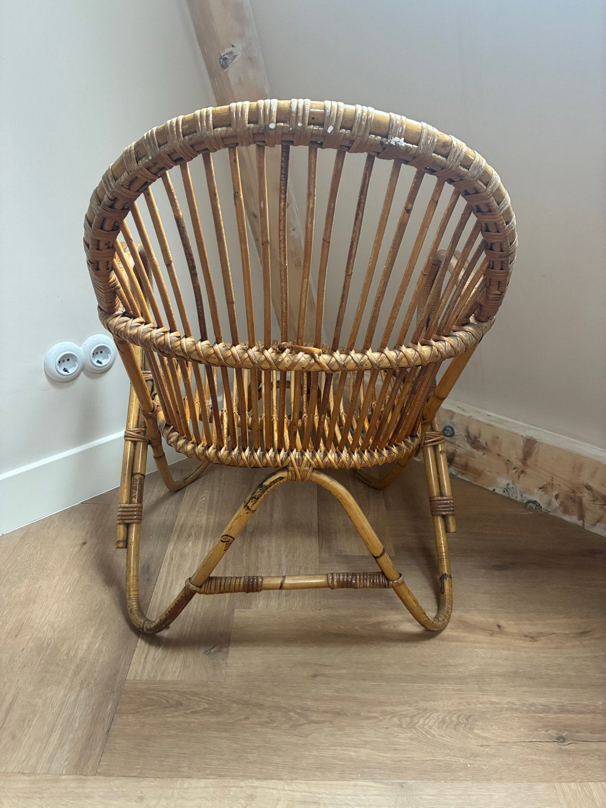 Vintage rotan stoel, Ophalen