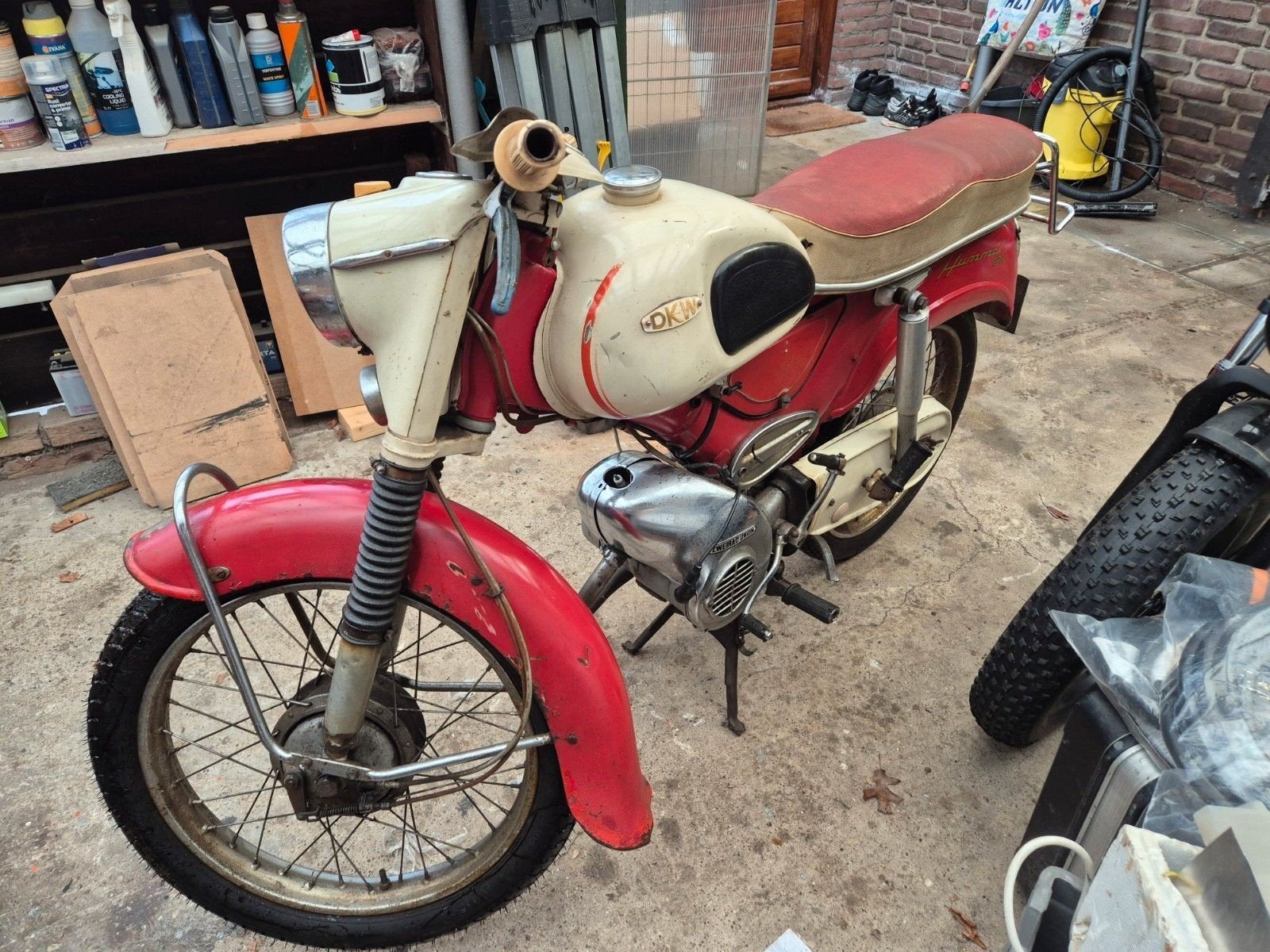 Dkw 136 uit 1964, Ophalen, Overige merken