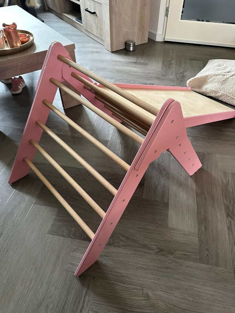Lunatoys roze houten klimrek, Kinderen en Baby's, Speelgoed | Houten speelgoed, Ophalen, Zo goed als nieuw
