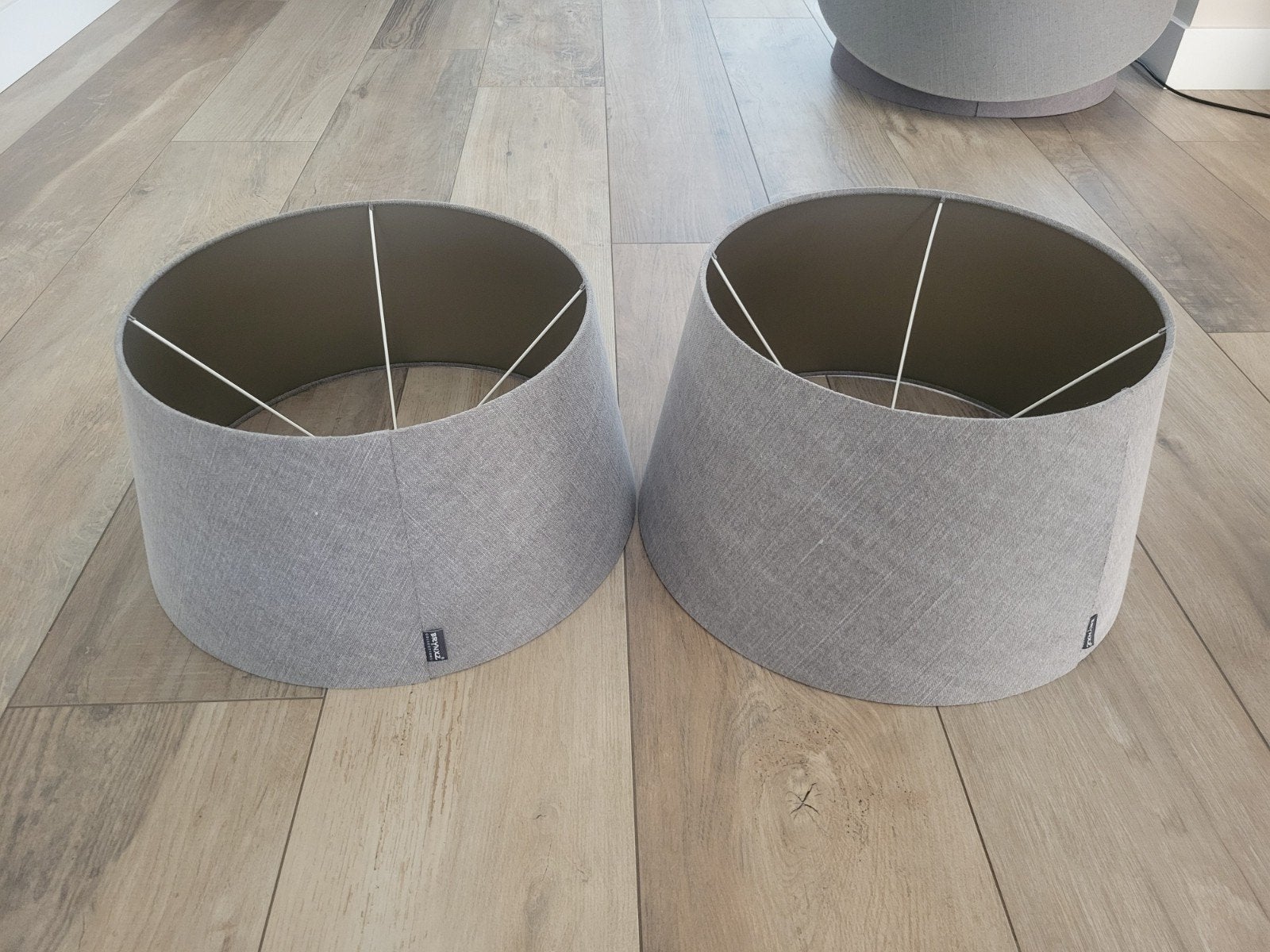 2 nieuwe lampen kappen grijs, Ophalen, Nieuw, Grijs, Rond
