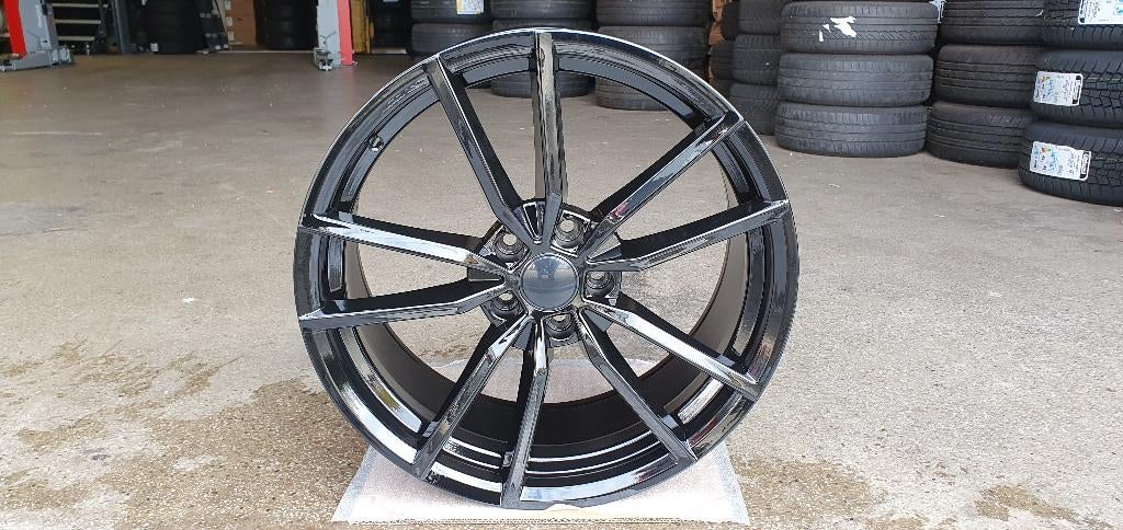 Pretoria look 18 inch allseason/zomerbanden Golf GTI/GTD/R, Ophalen, 18 inch, Banden en Velgen, Nieuw